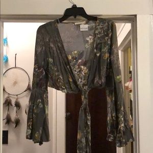 Floral long sleeve tunic wrap